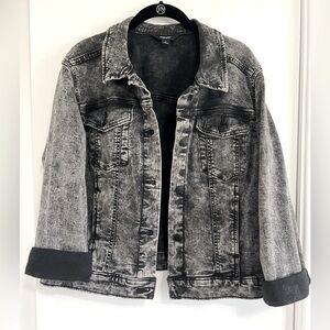 Vera Wang Women’s Acid Wash Denim Jacket